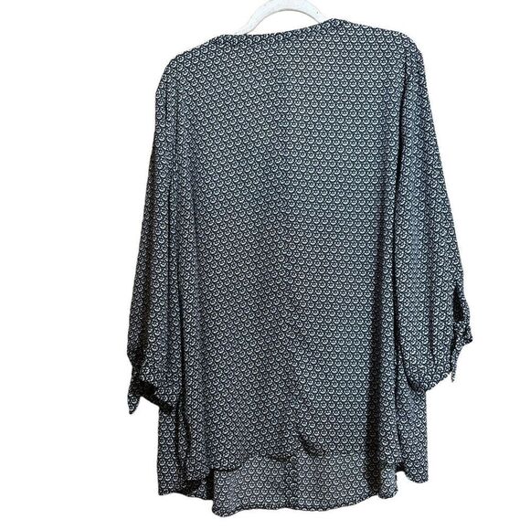 Catherines Top Womens 3X 26 28W Black White Print Sheer Button Up Blouse Ladies - Picture 5 of 7